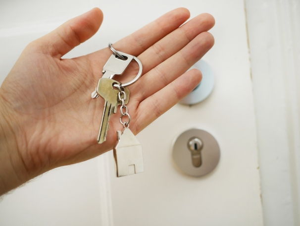 https://scaglione.StopRentingStartOwning.com